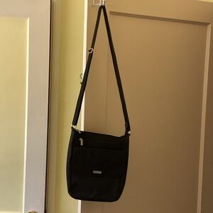 Black Baggallini Crossbody Bag
